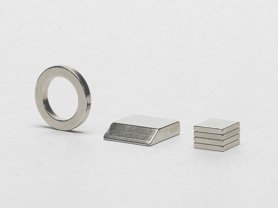 5mm x 2mm n50 estremamente potenti magneti al neodimio circa Dischi Magneti Magnete vera 